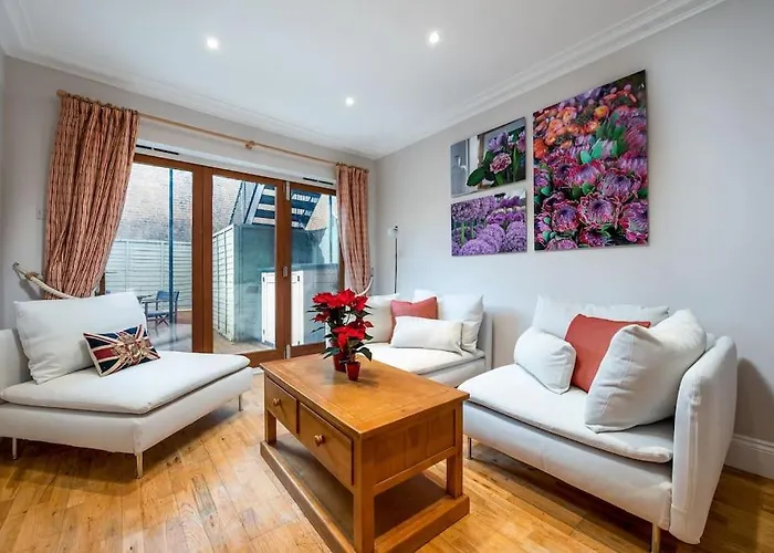 Pbc Duplex Three Bedroom Apartment In Fulham Oak